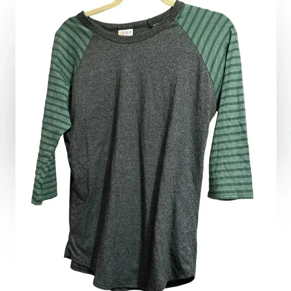 LuLaRoe‎ t-shirt